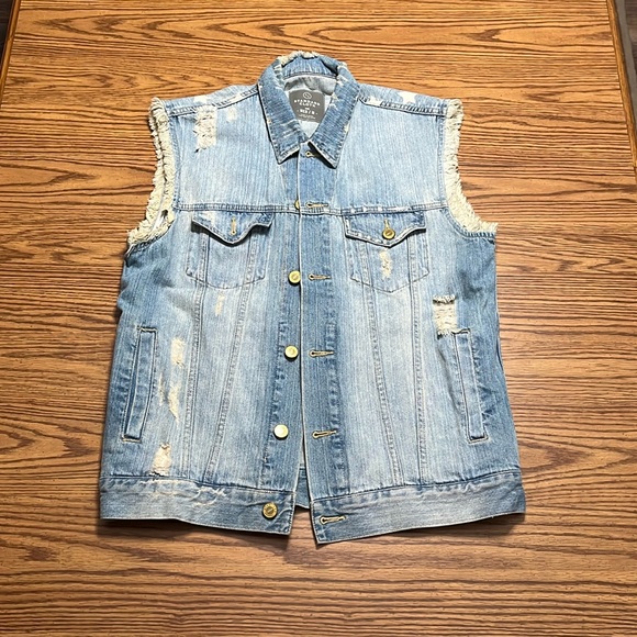 Stars and Stripes Distressed Standard Cloth Denim Vest - Picture 2 of 5